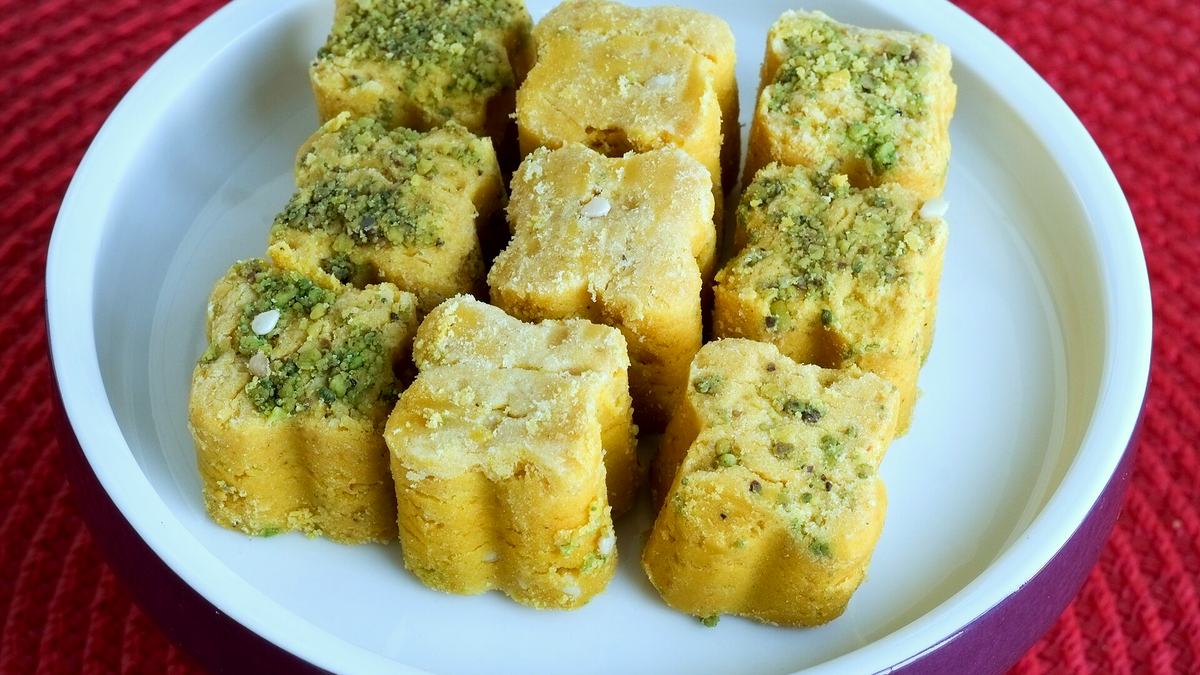 Nan-e Nokhodchi